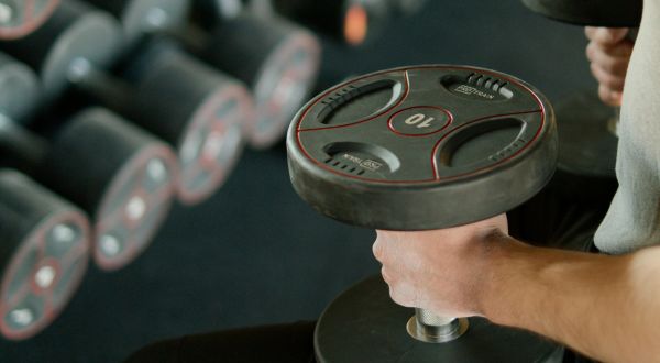 Dumbbell Leg and Glute Workout: The Ultimate Guide to Sculpted Legs and Powerful Glutes