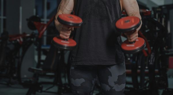 Dumbbell Leg and Glute Workout: The Ultimate Guide to Sculpted Legs and Powerful Glutes